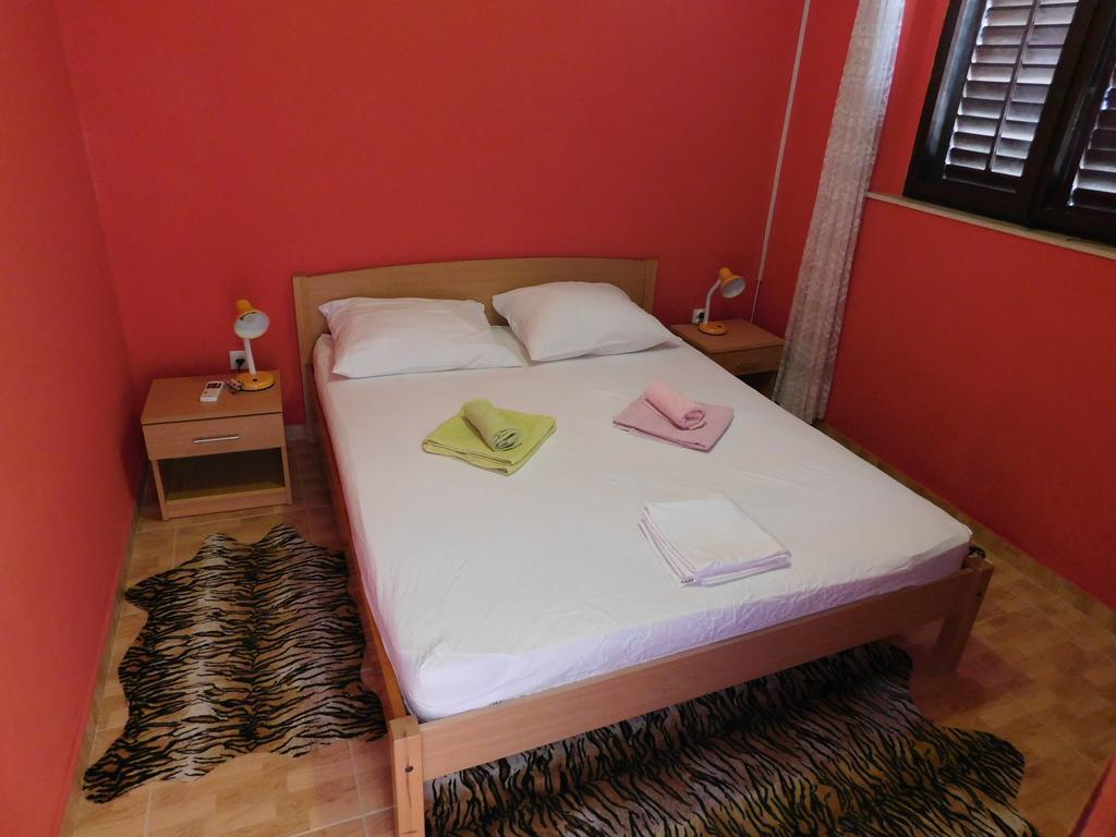 Apartments Kalafatovic Drače Exterior foto