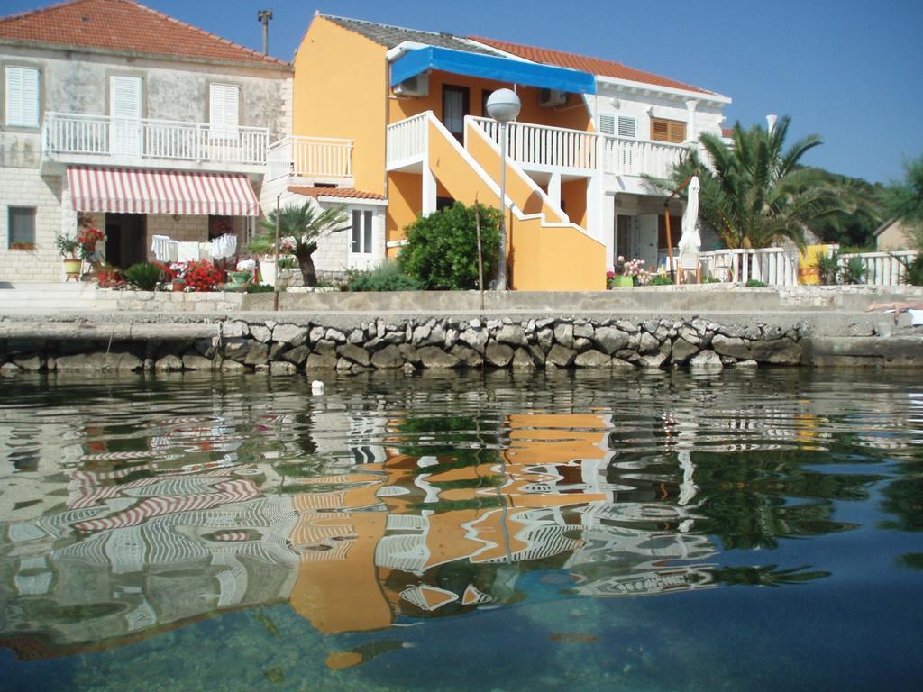 Apartments Kalafatovic Drače Exterior foto